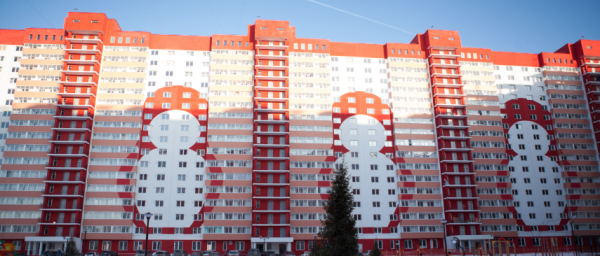 Введен в эксплуатацию дом по адресу Д.Шмонина 10 жилого комплекса «Матрешкин двор»