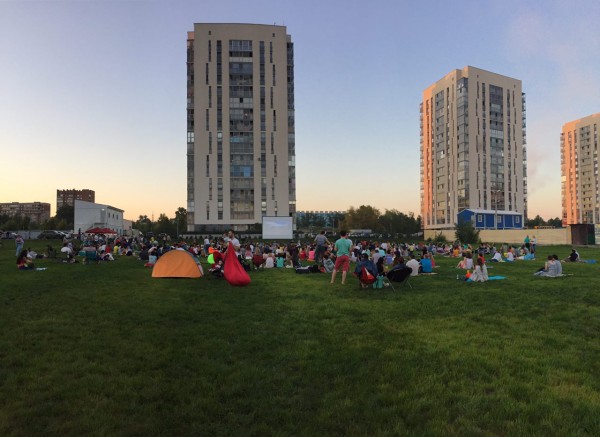 Кинопоказ под открытым небом в ЖК «Европейский Берег»